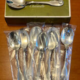 Christofle France Vendôme, 8 ice cream spoons in new condition.