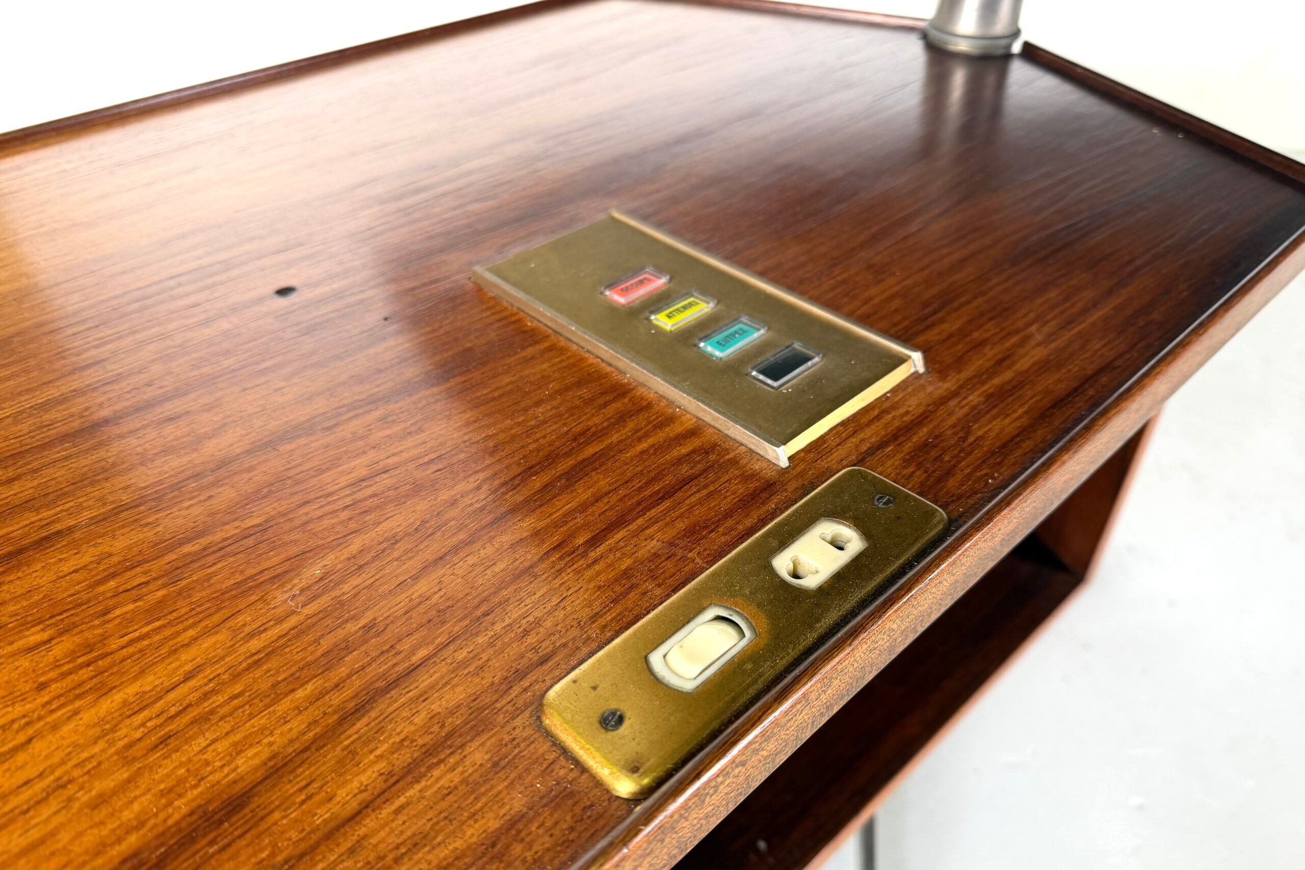 Executive desk T96 by Osvaldo Borsani for Tecno – 1960s