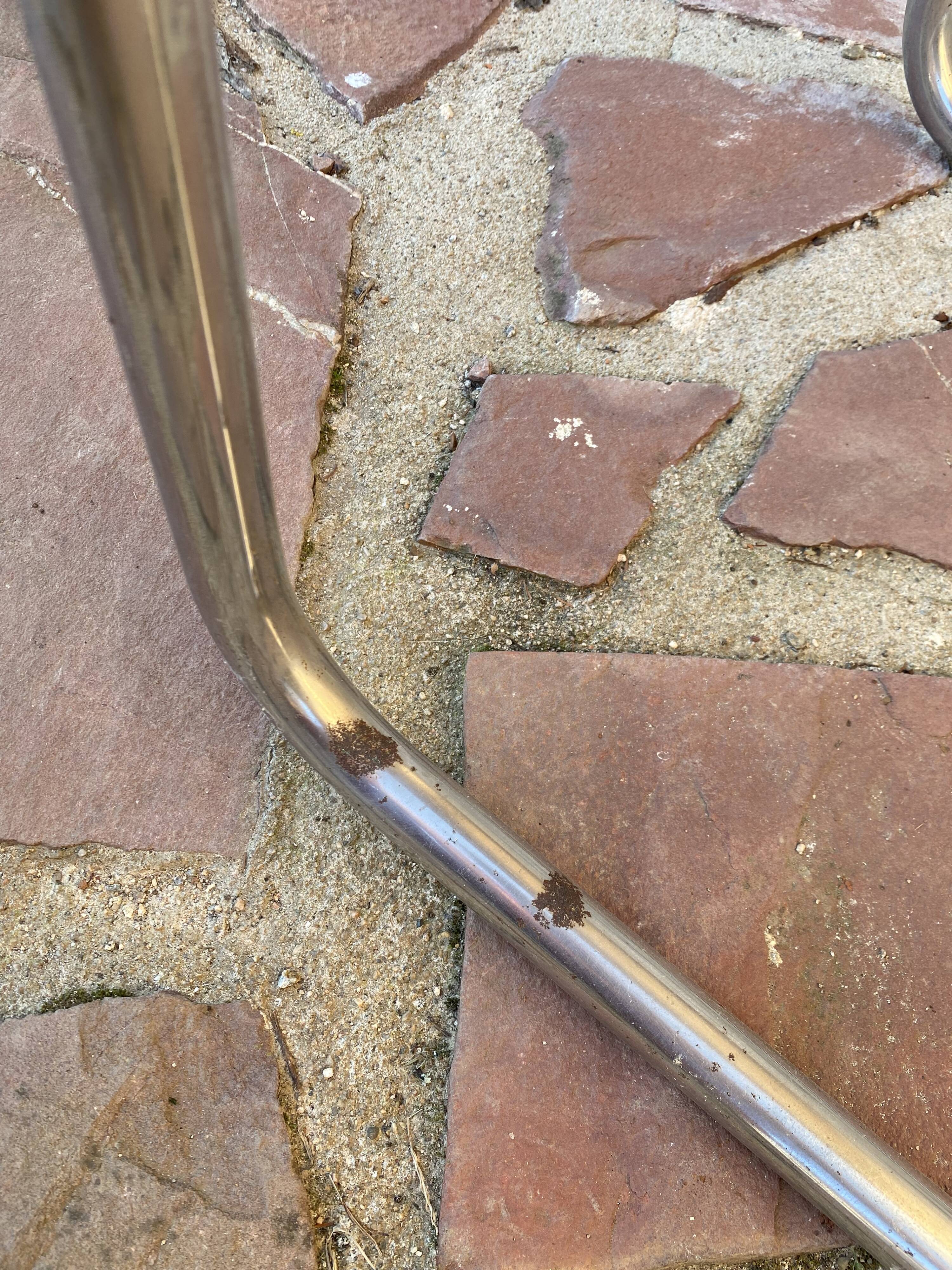 Cantilever cantilever chair