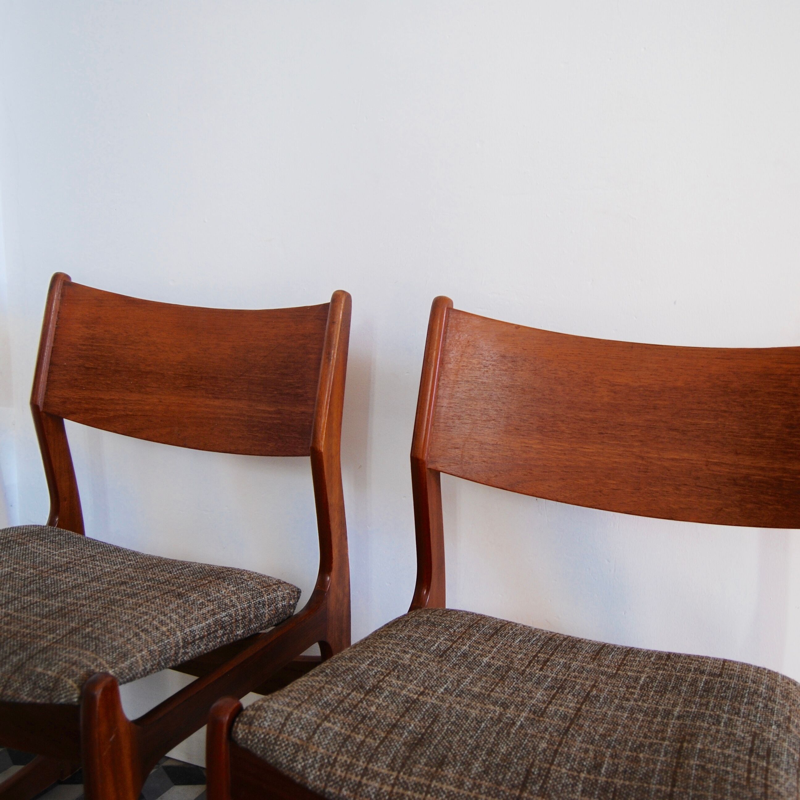 Portwood chairs teak