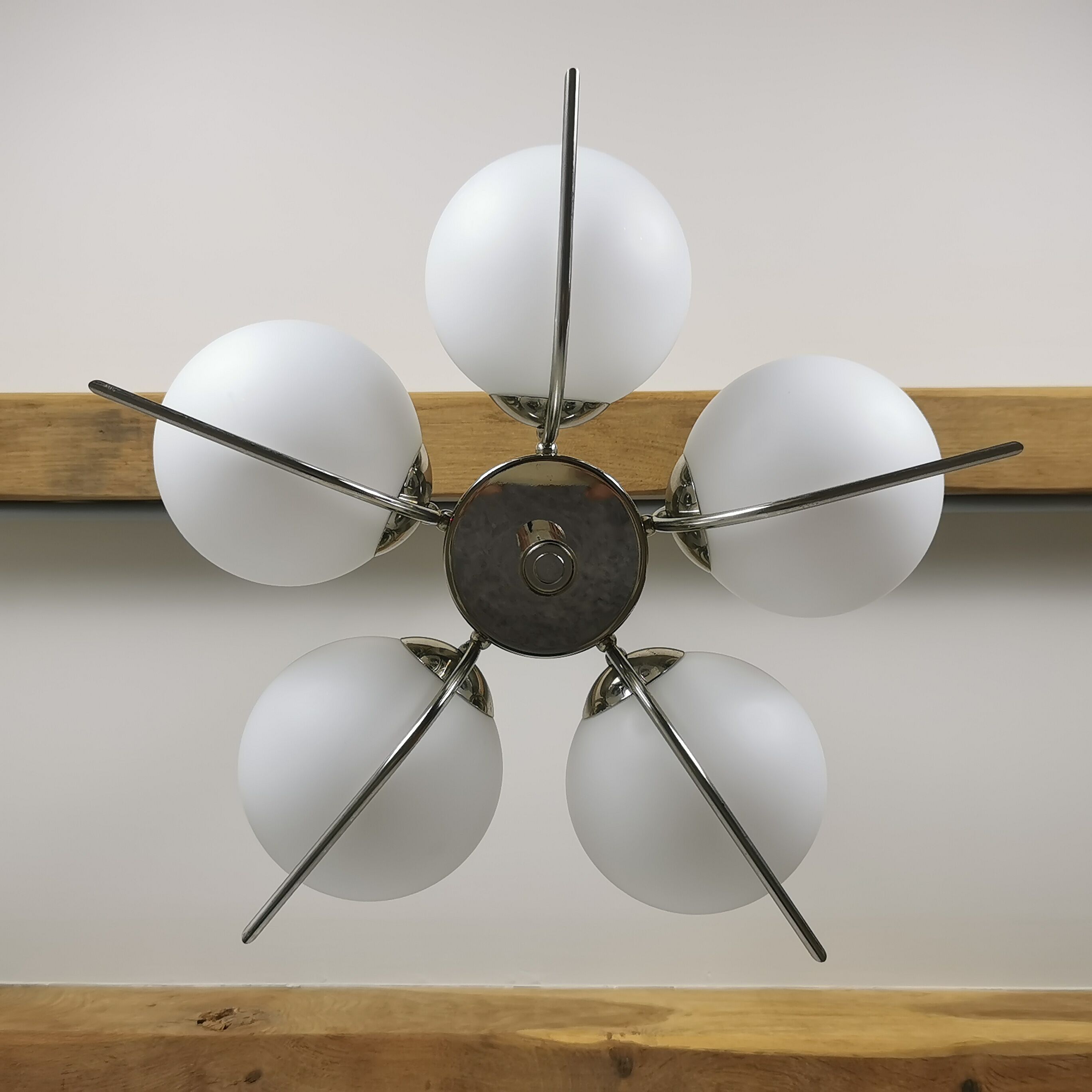 Chandelier chrome and opaline 70