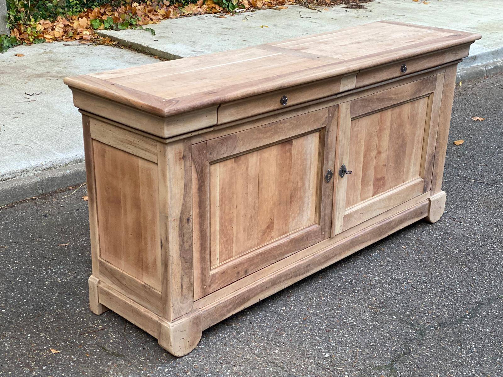 Restored solid wood buffet in the 18th-century Louis Philippe style, 180cm
