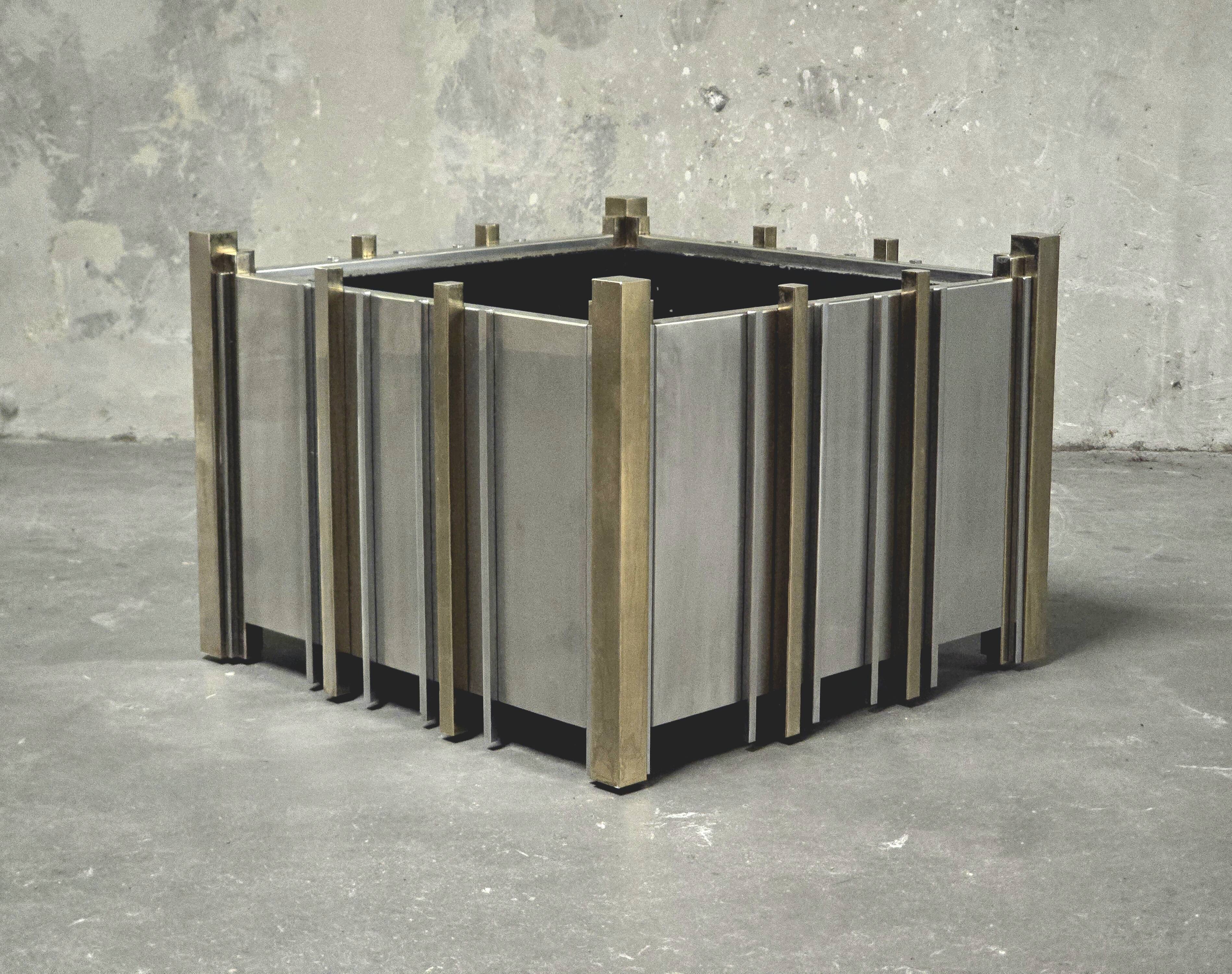 Romeo Rega for Zevi, attributed to – Chrome and brass planter, It