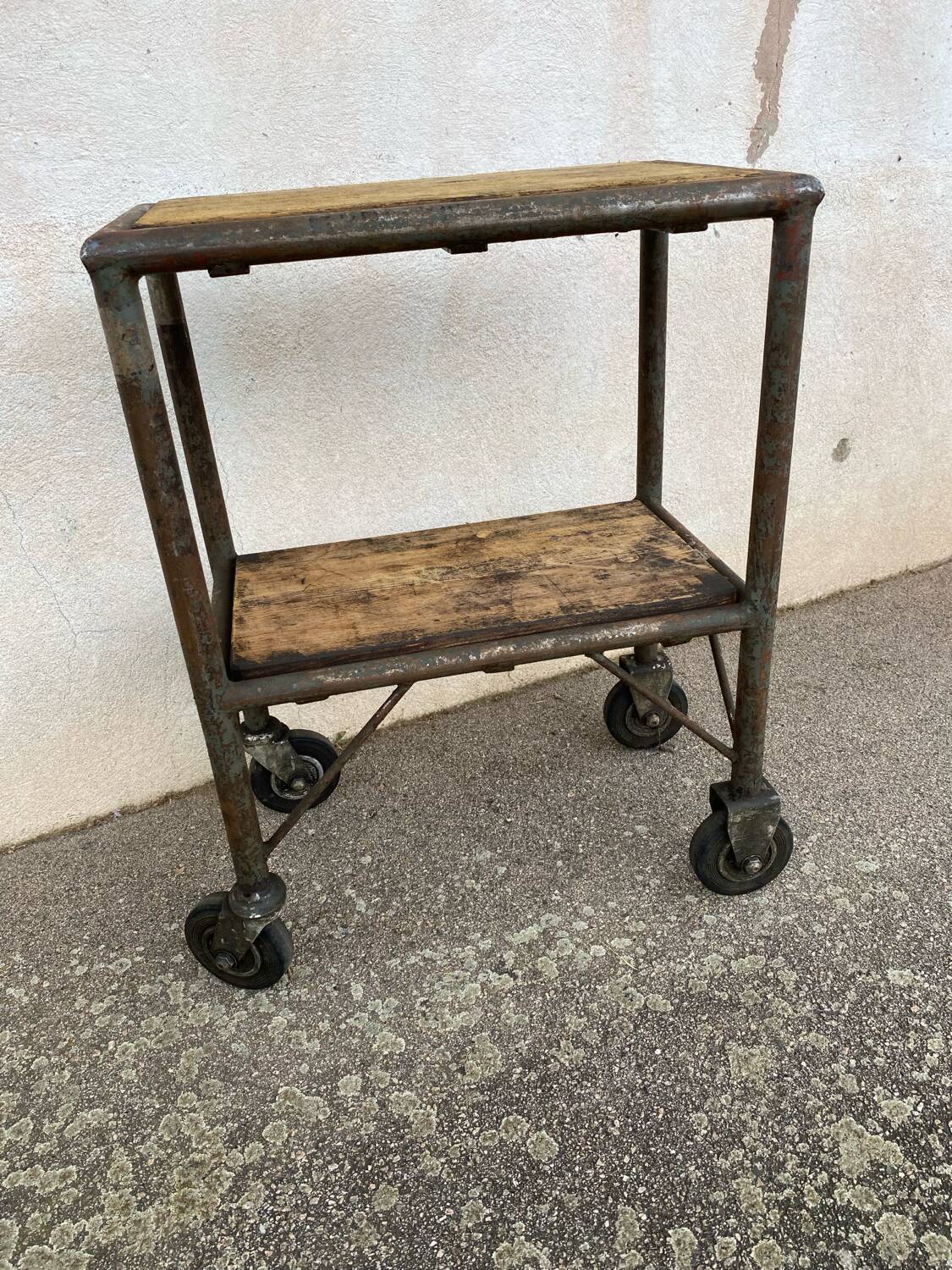 Workbench on casters