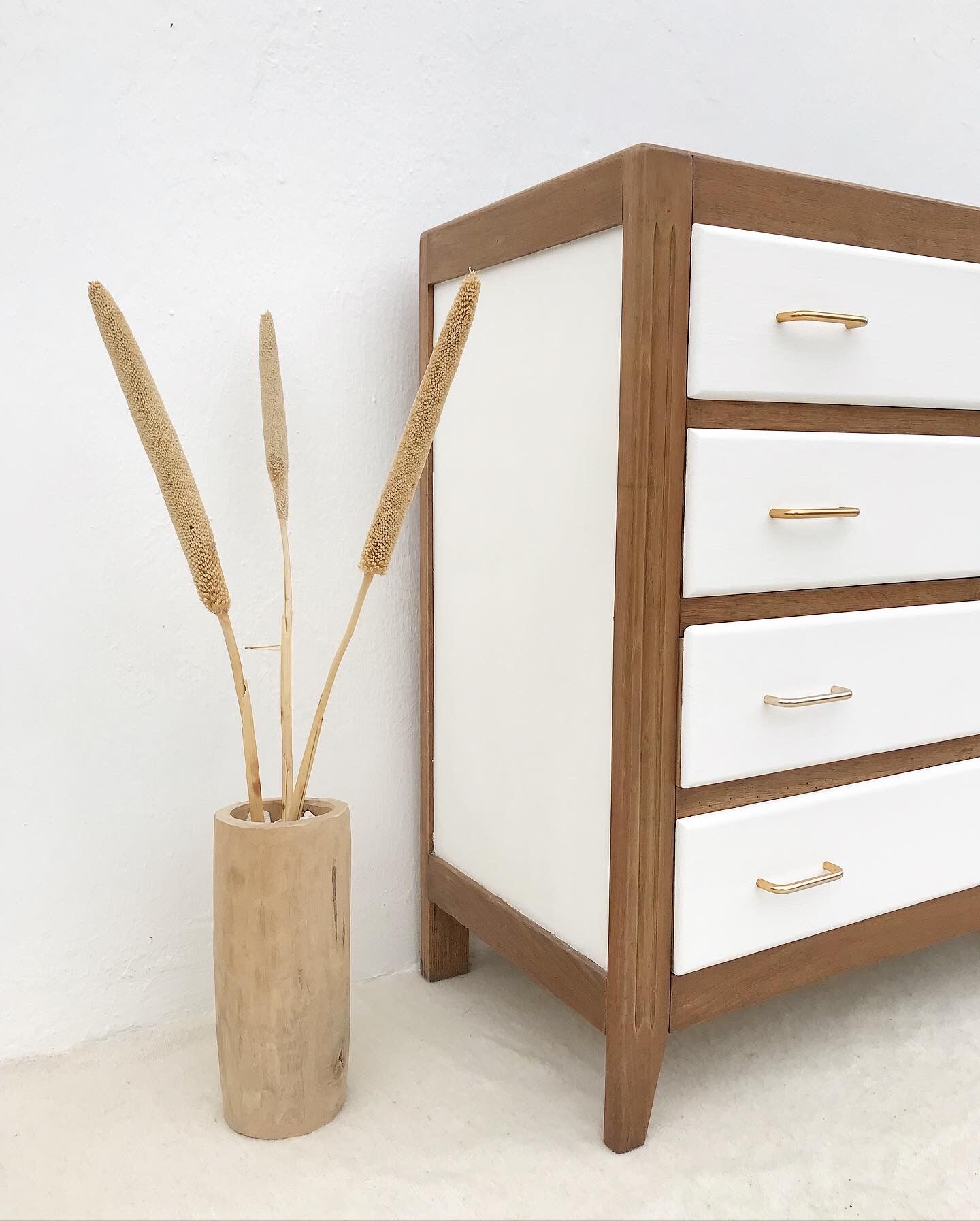 Vintage chest of drawers