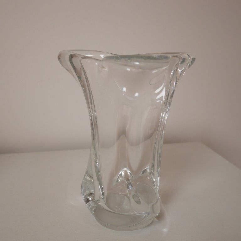 Corolla vase