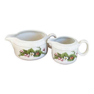 Pair of Marjolein Bastin Milk Creamers or Gravy Boats from the "Libelle" Series by J & G Meakin
