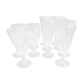 Set of 12 glasses of chiseled crystal