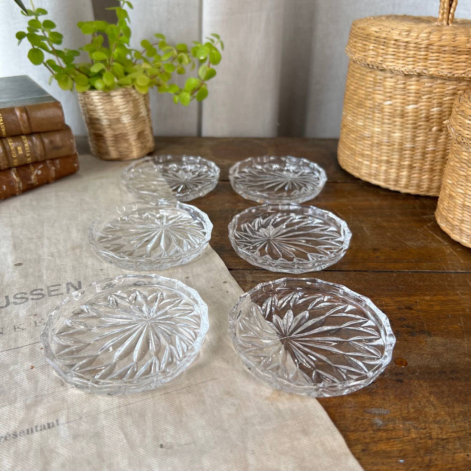 6 coasters with holder