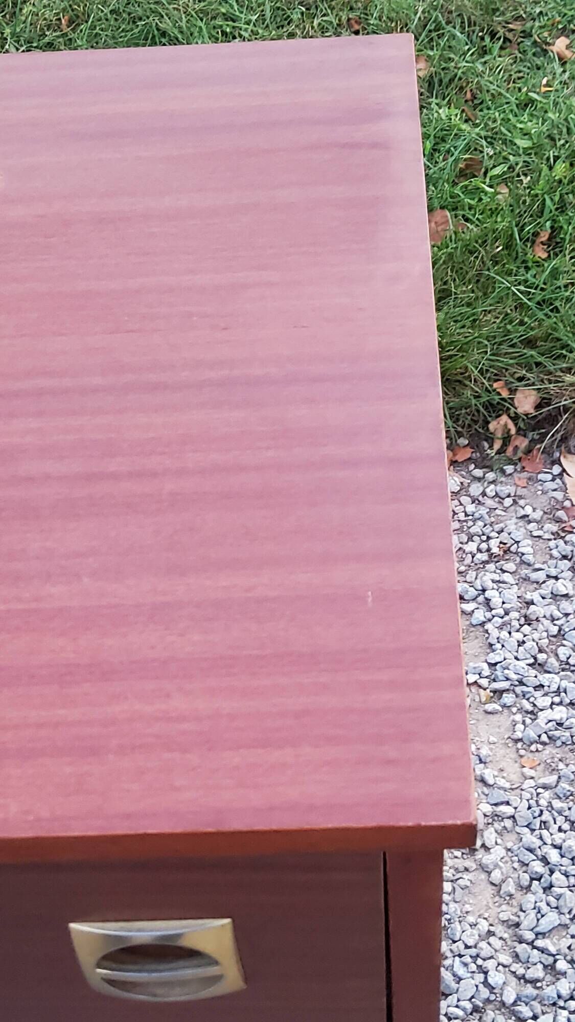 Vintage mahogany chest of drawers from the 60s conical feet 4 drawers