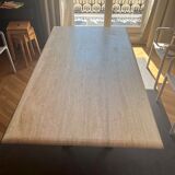 Table travertin bords arrondis 180x100, pied fer forgé 70cm