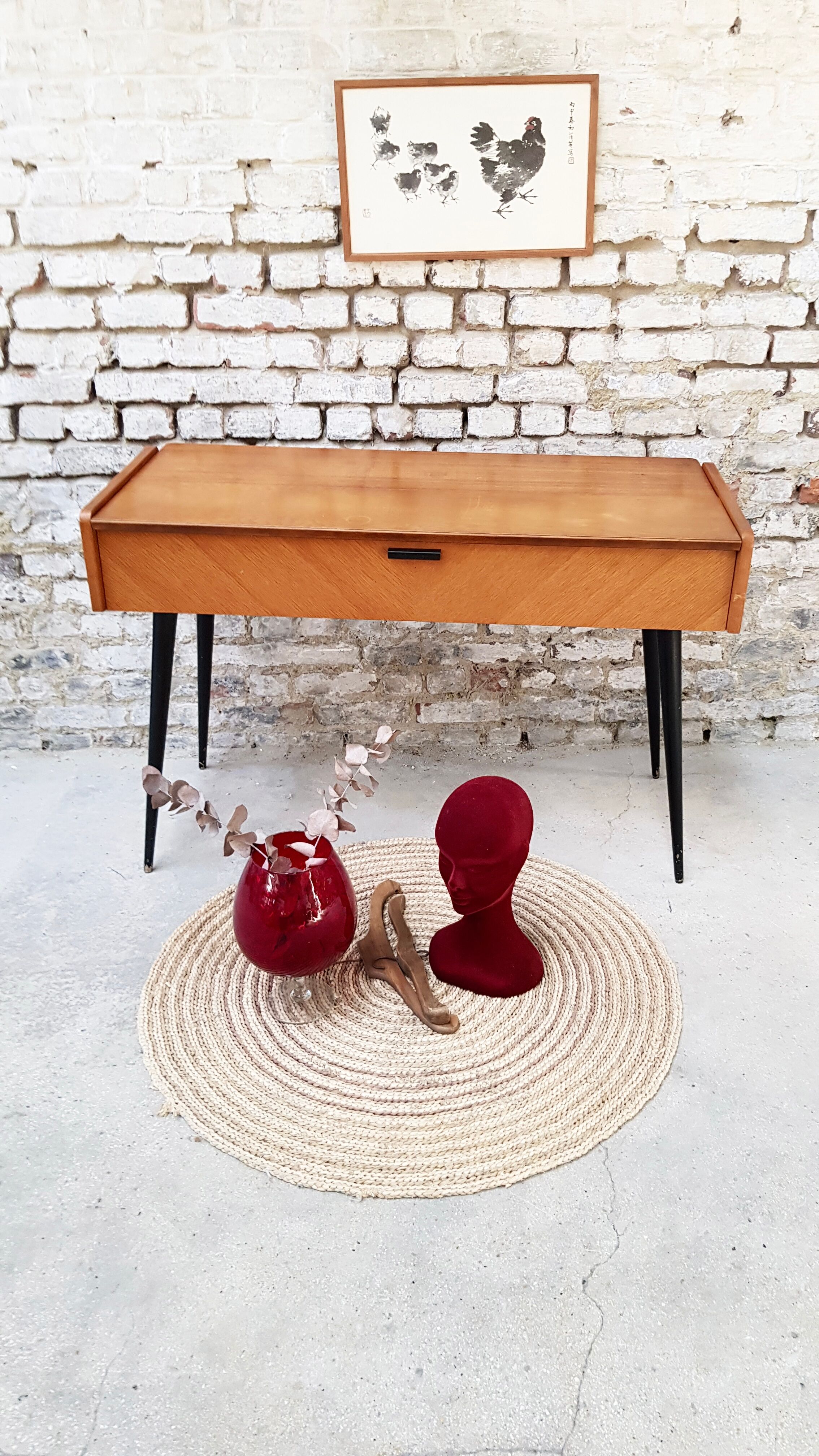 Scandinavian console