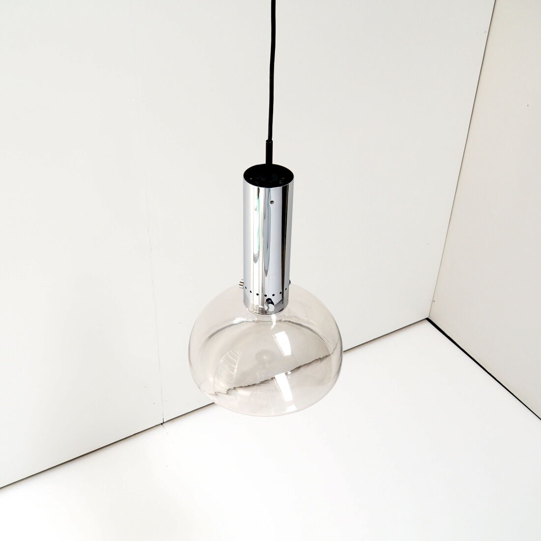 Bauhaus styled pendant by Herbert Proft for Glashütte Limburg