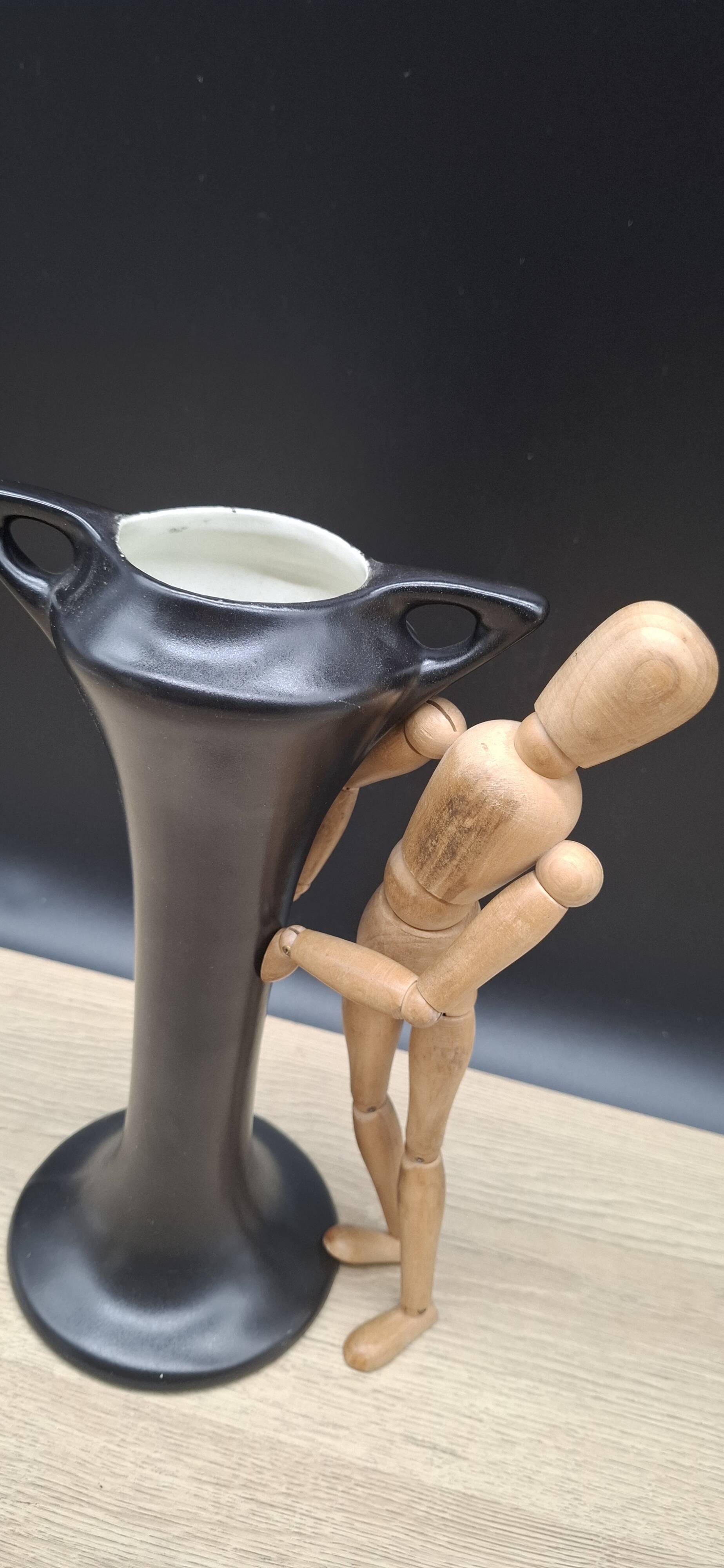 Black ceramic vase 1696