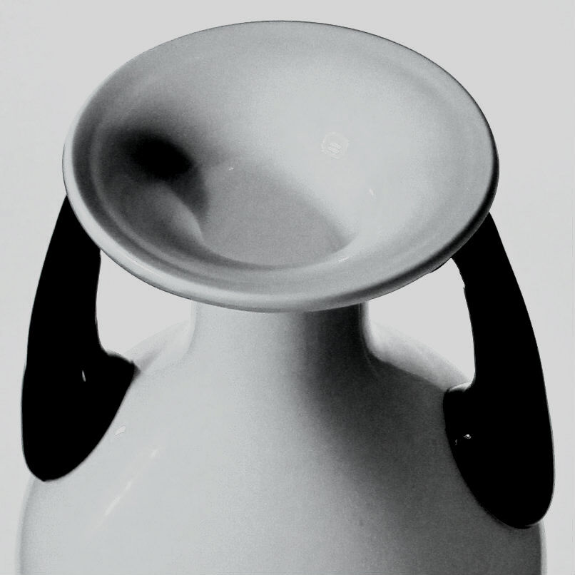 Vase art déco en verre opaline