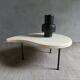 Table basse tripode, forme goutte d'eau, années 60