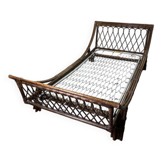 Rattan single bed