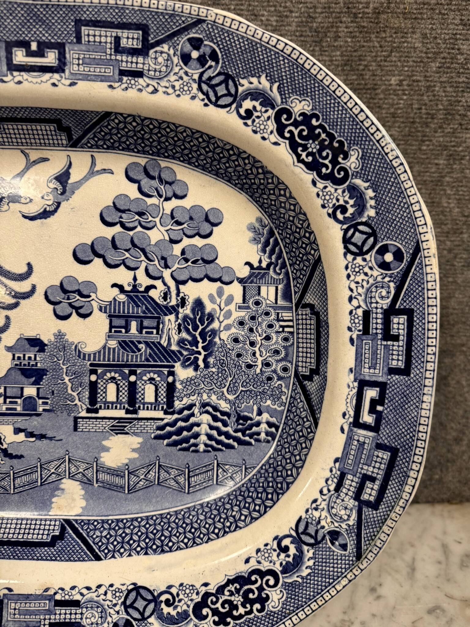 England, 19th century: large blue and white earthenware dish
