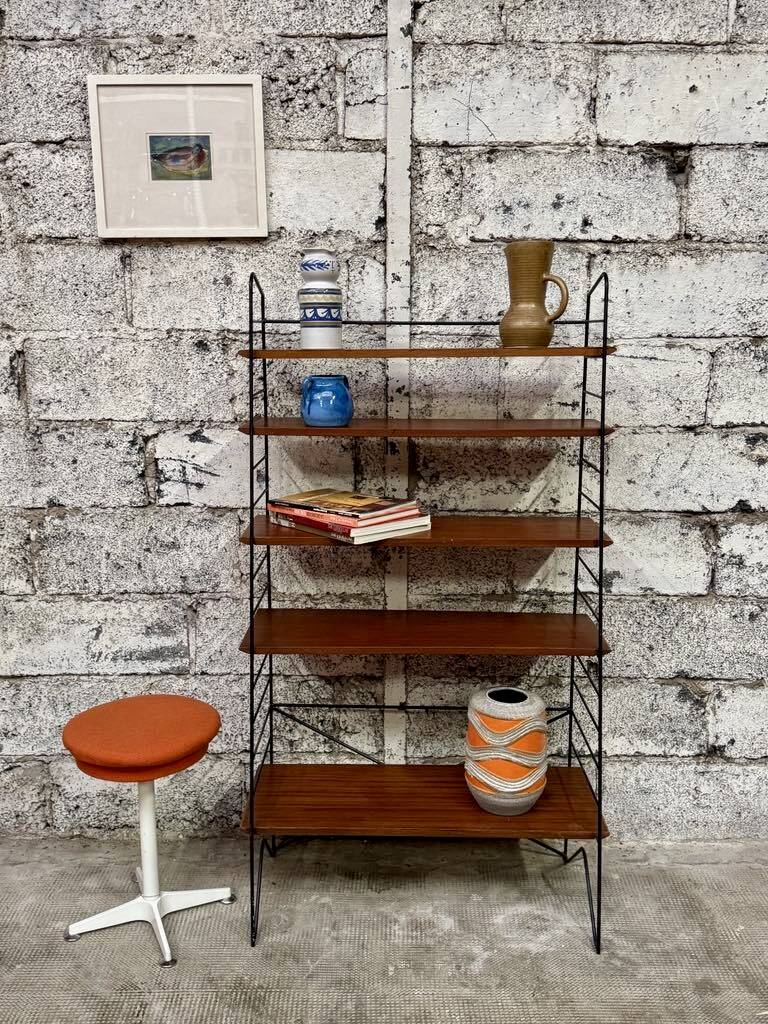 Étagère bibliothèque année 1950 en fer forgé et bois