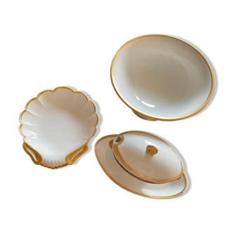 Part of service in porcelain of Paris around 1820