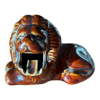 Vintage lion ashtray