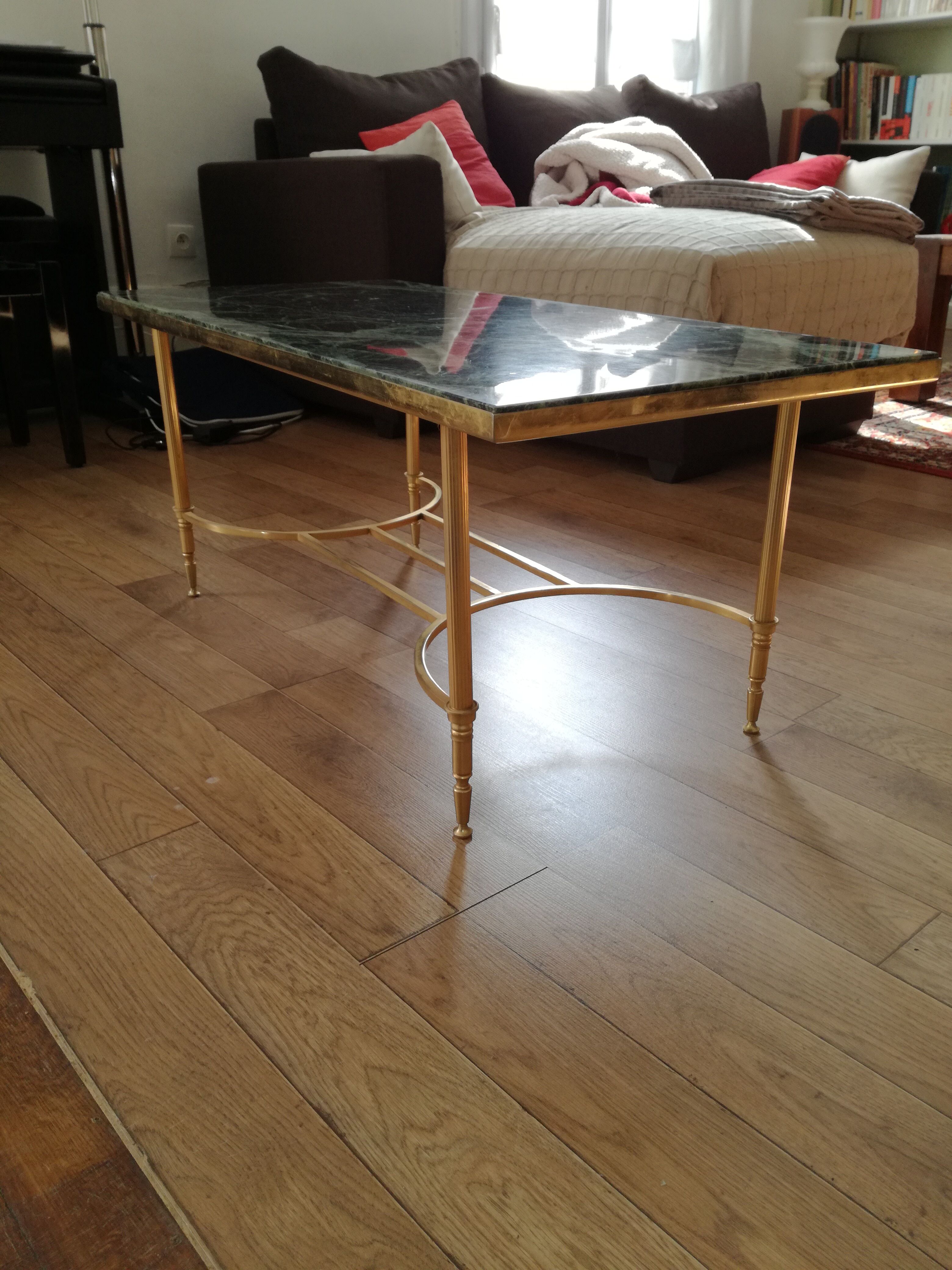 Coffee table in green marble and brass