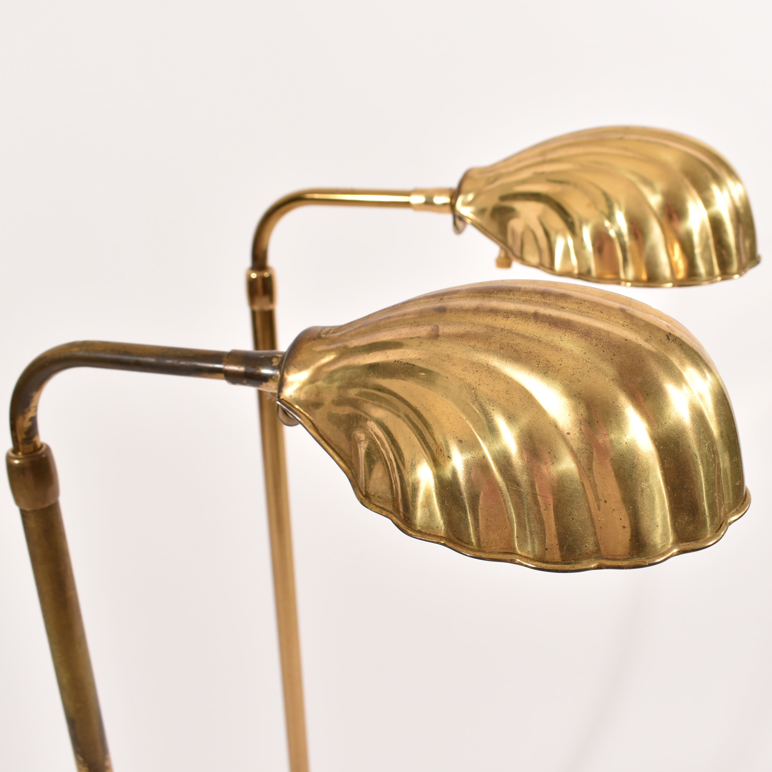 Pair of brass shell lamps, adjustable height, 1960