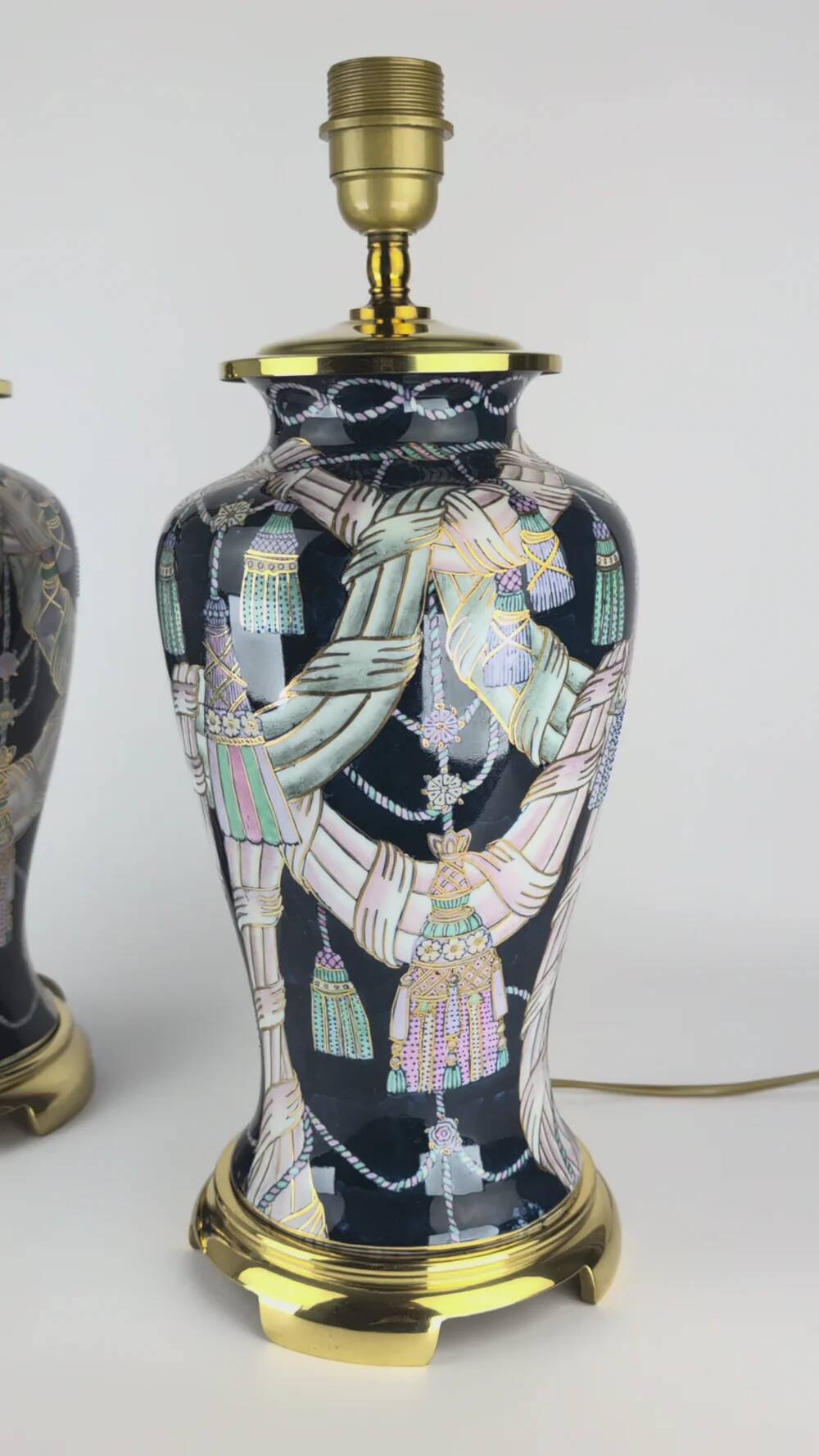1980s set of Chinese porcelain table lamps