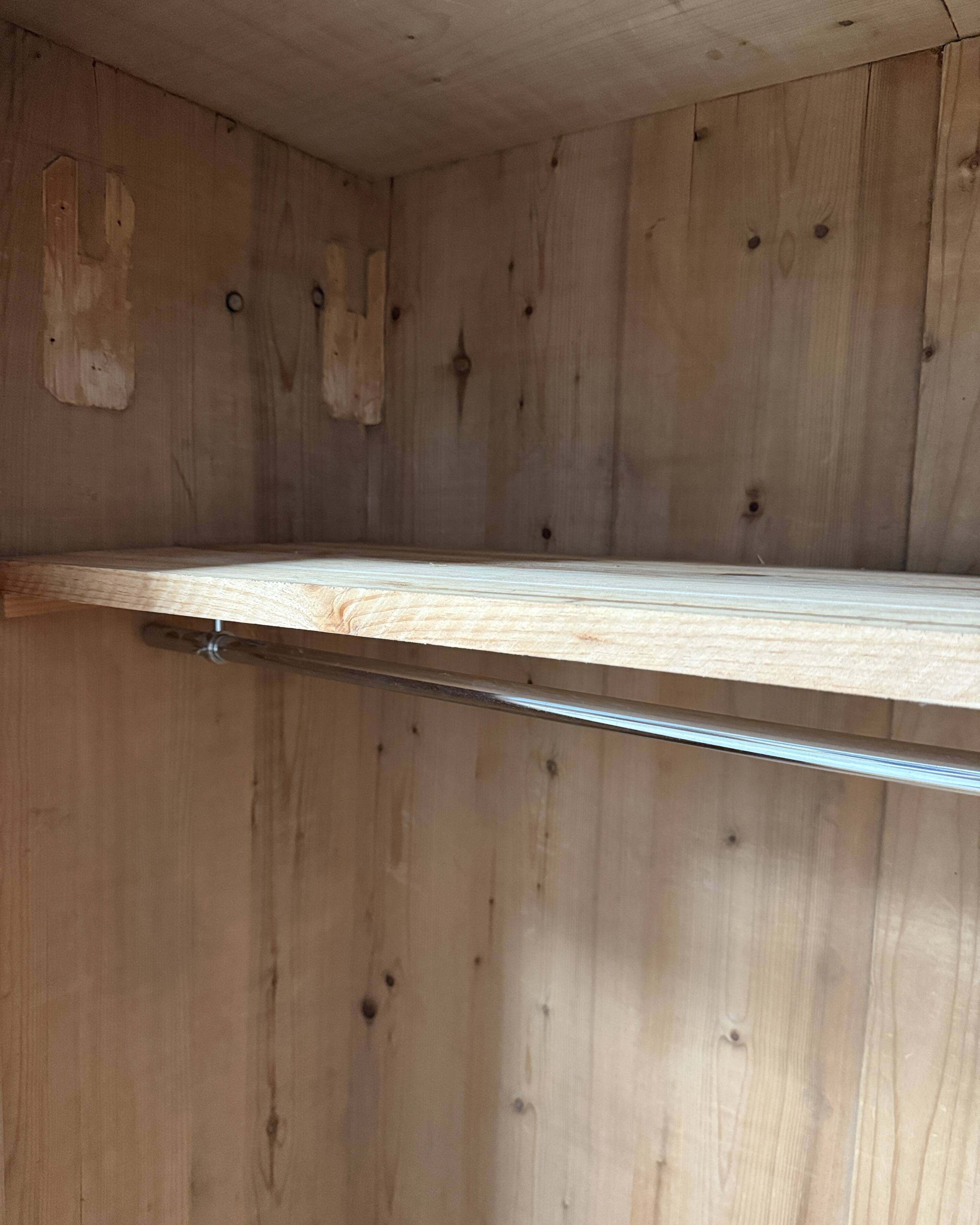 Antique pine bonnetière (renovated)