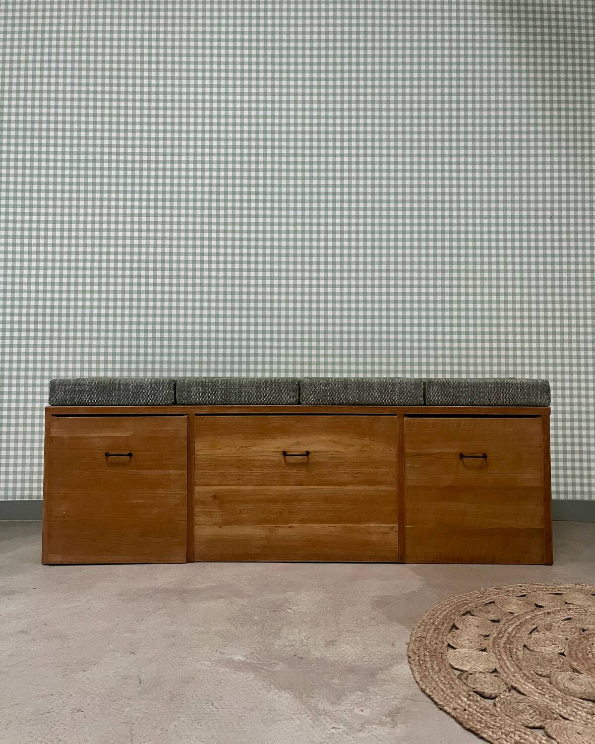 Large low buffet 50s (renovated)