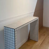 Console tiles mosaic white and black