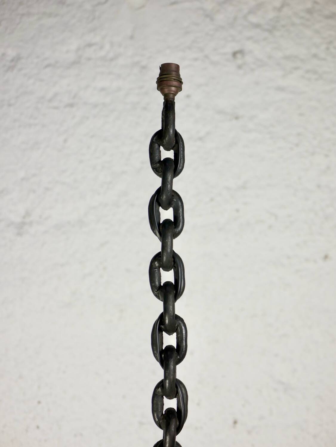 Large brutalist chain floor lamp
