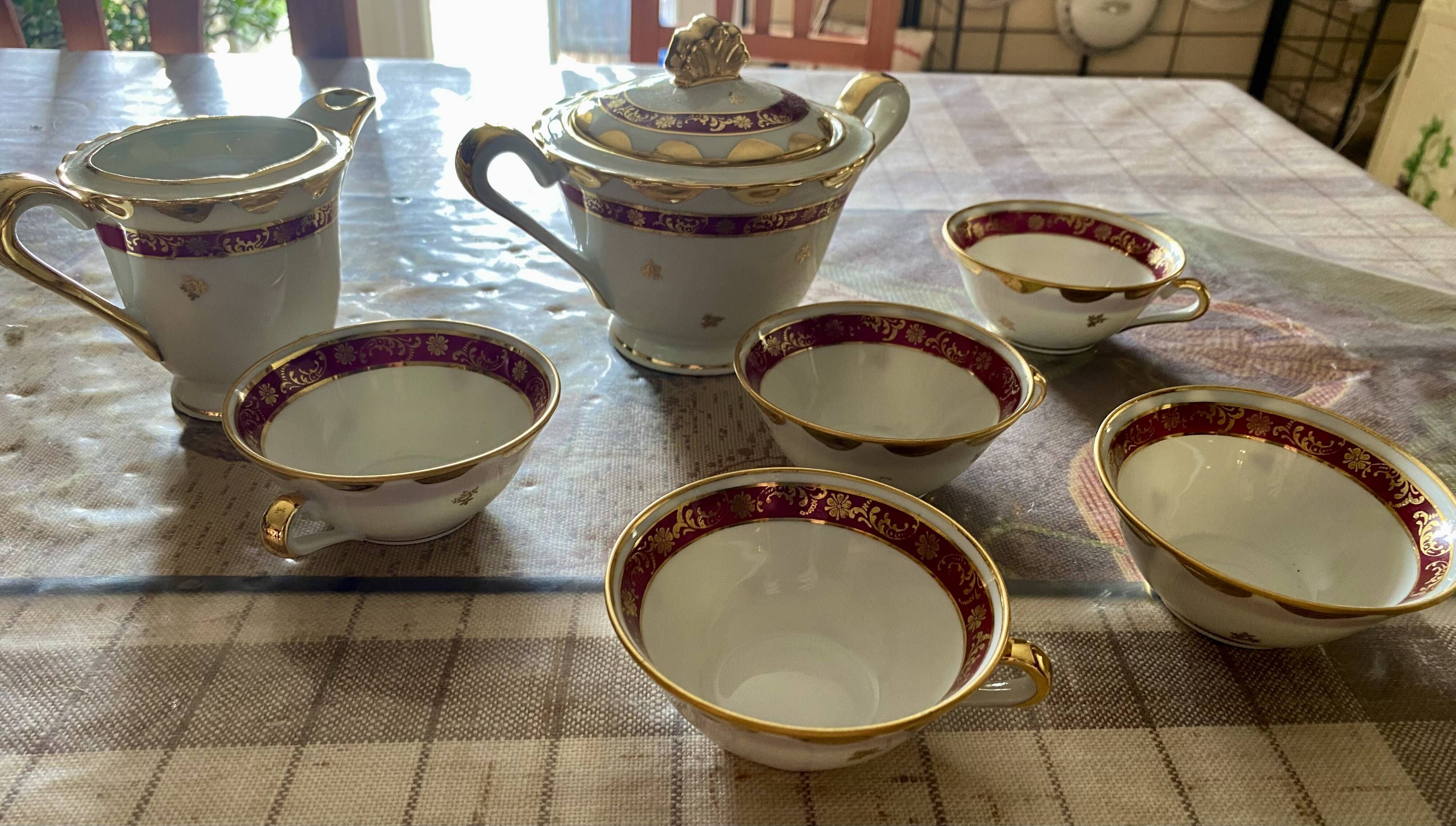 Service à thé /café porcelaine . limoge
