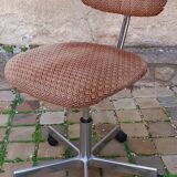 Rolling and adjustable office chair from the 70s