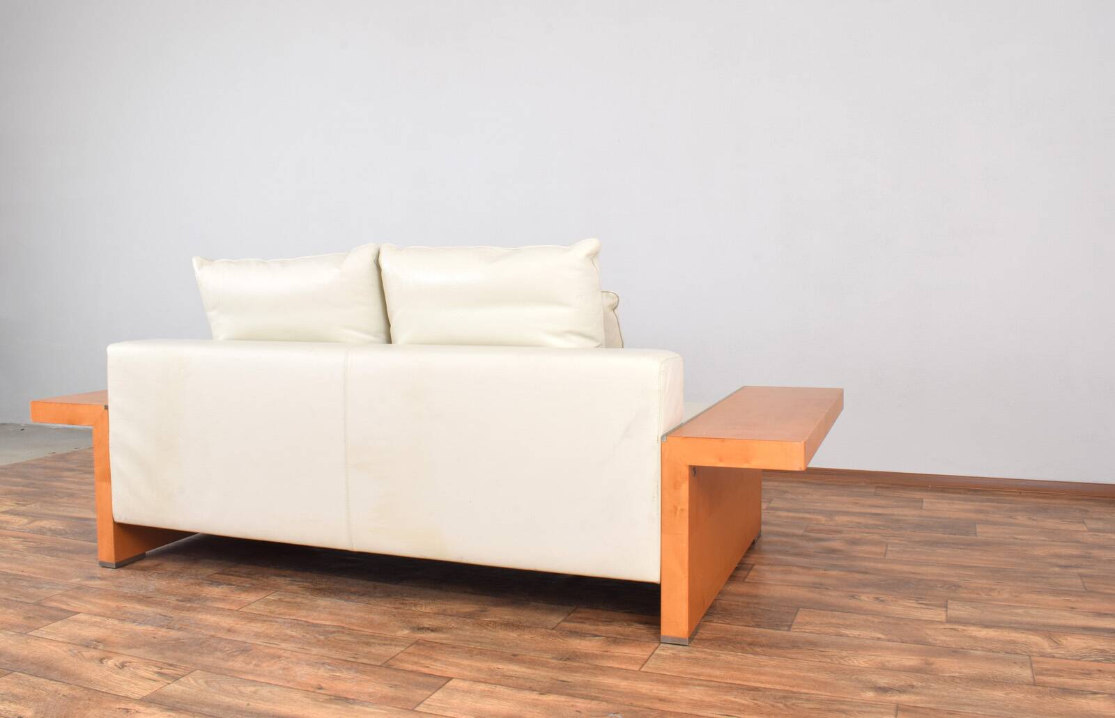 Italian Leather Sofa from Giorgetti, 1980s.