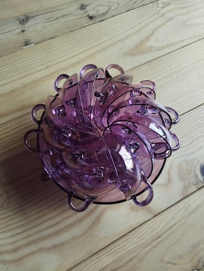 Rare amethyst blown glass cream service tripod - 13 pieces - Condition
