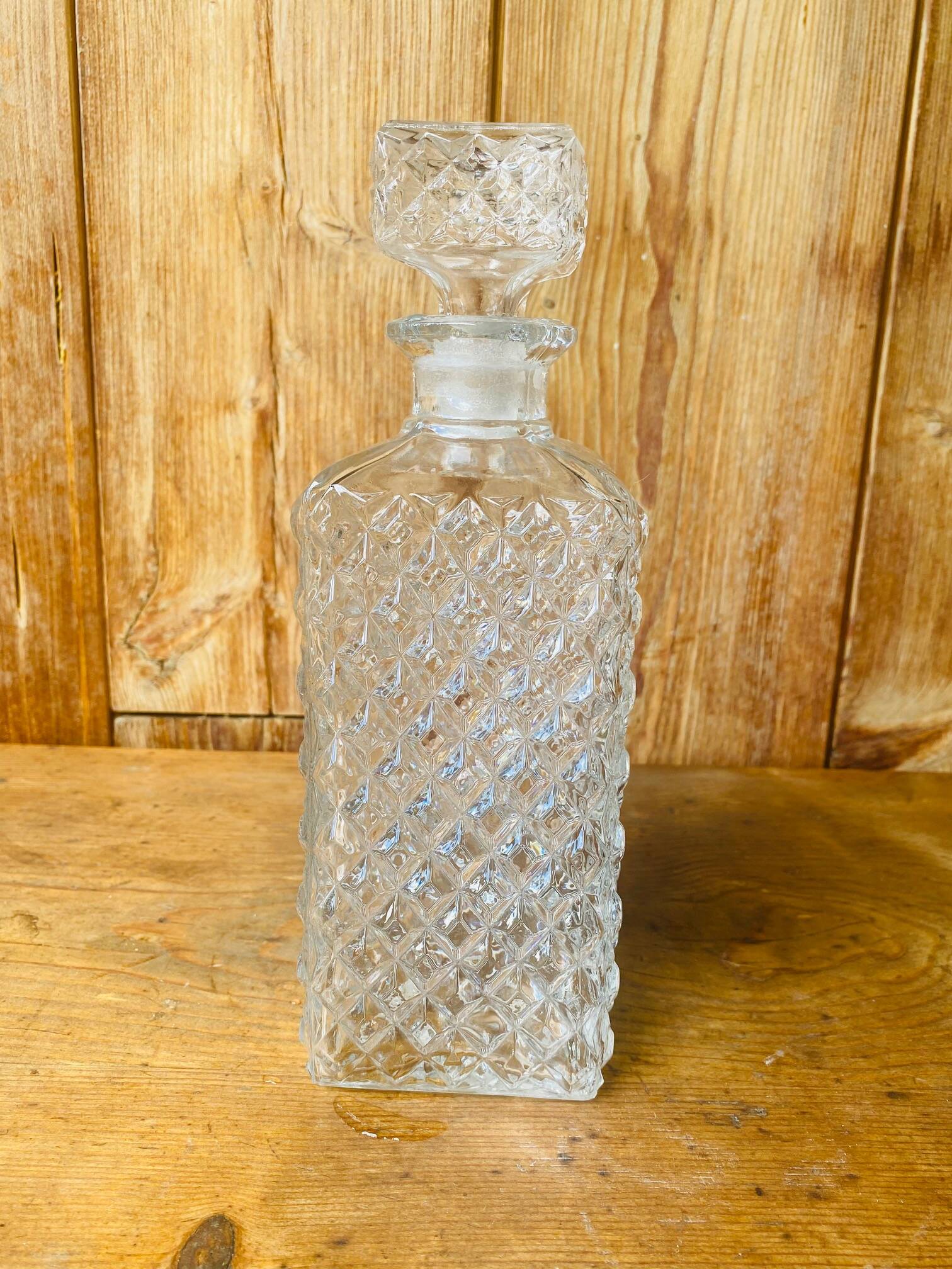 Diamond point crystal whiskey decanter