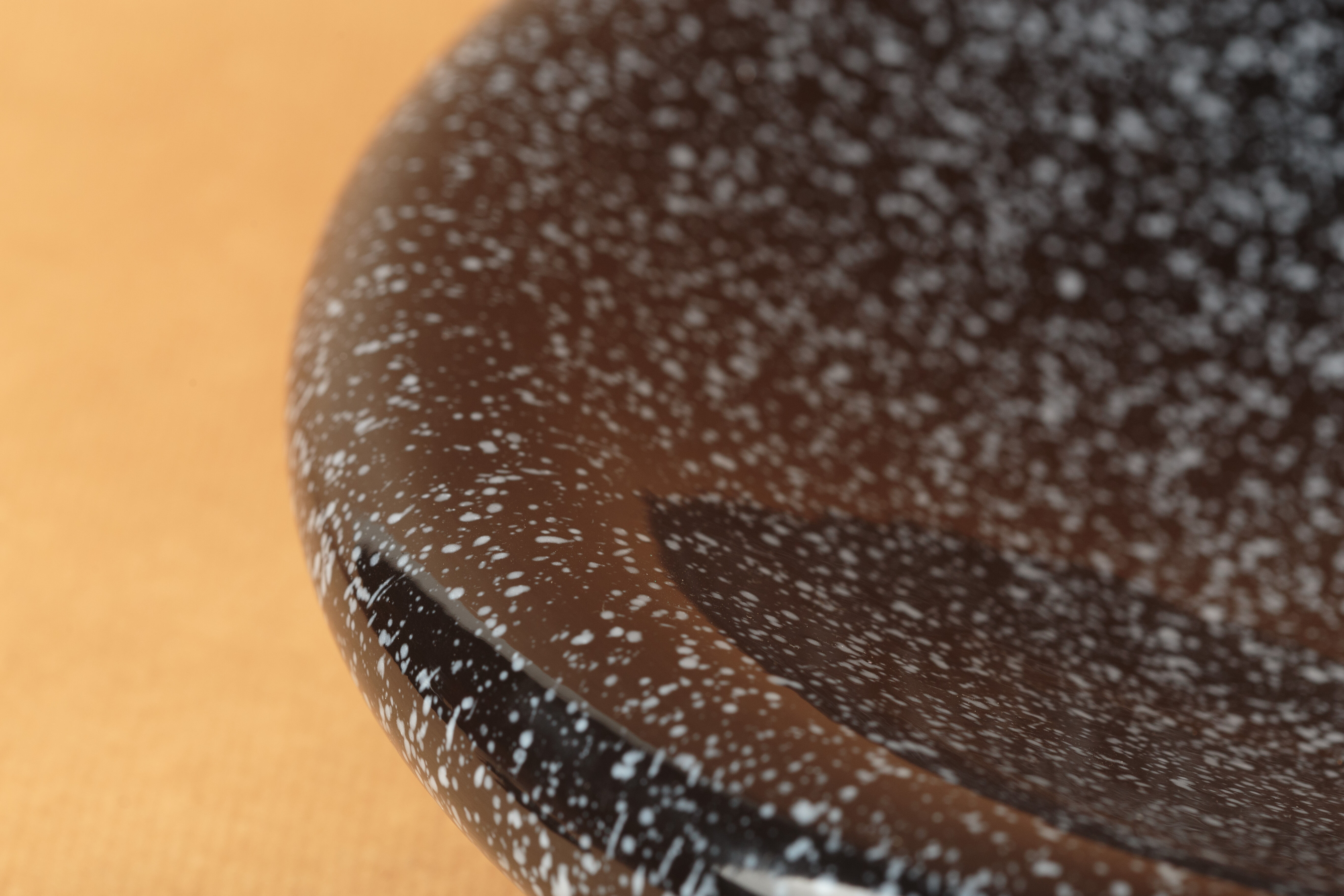 Dish ceramic vintage 1980 black chiné white