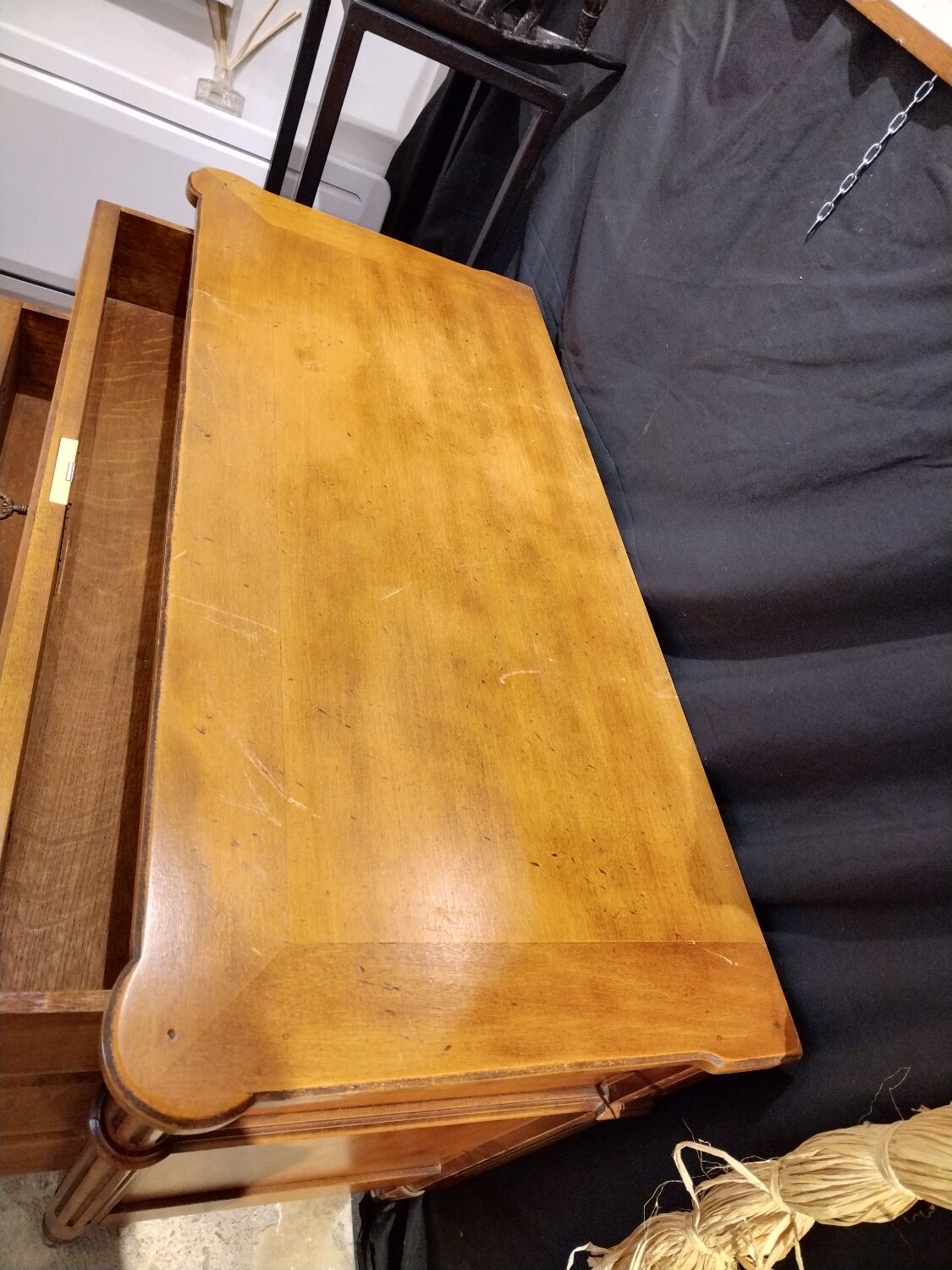 Chest of drawers 3 drawers Louis XVI style