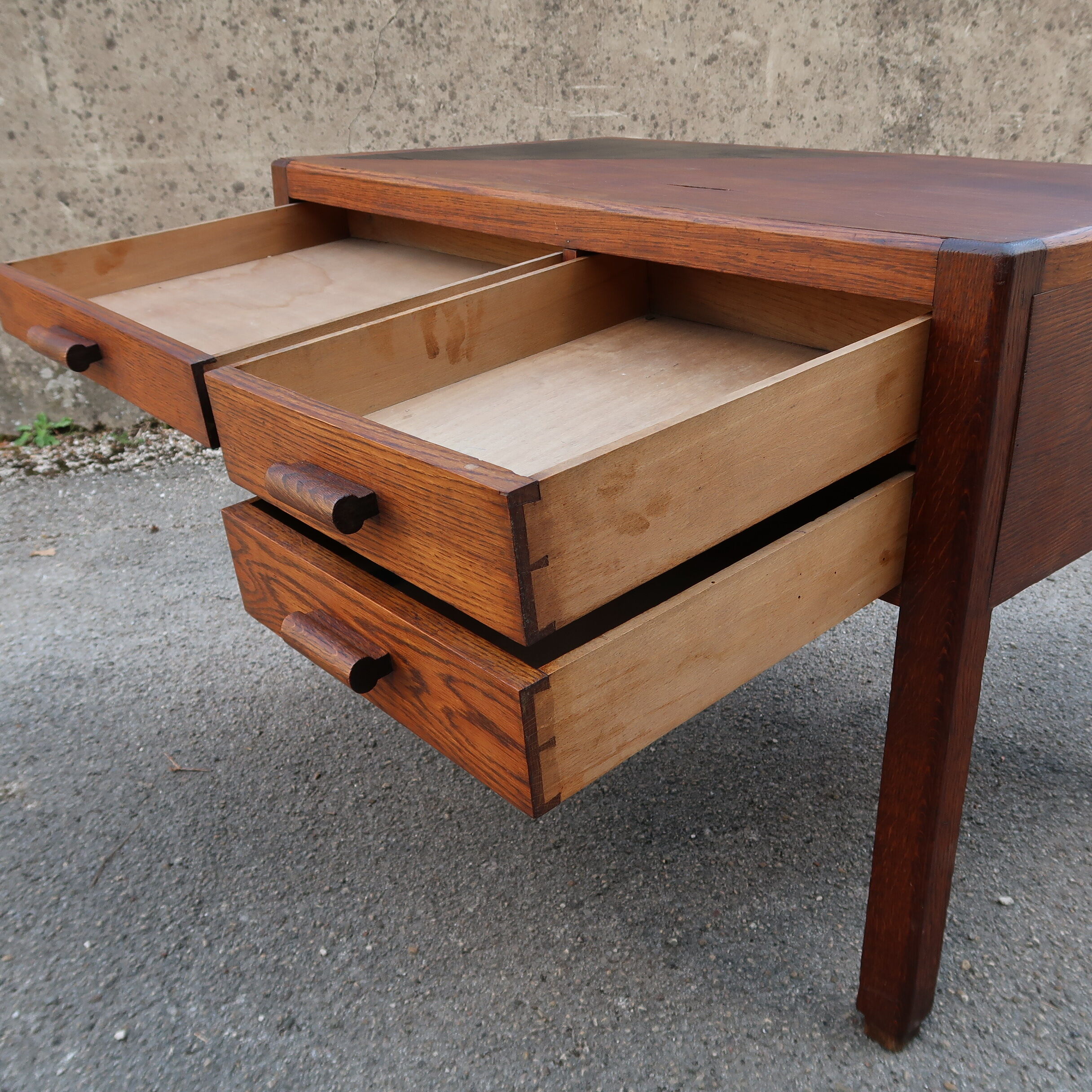 Oak desk