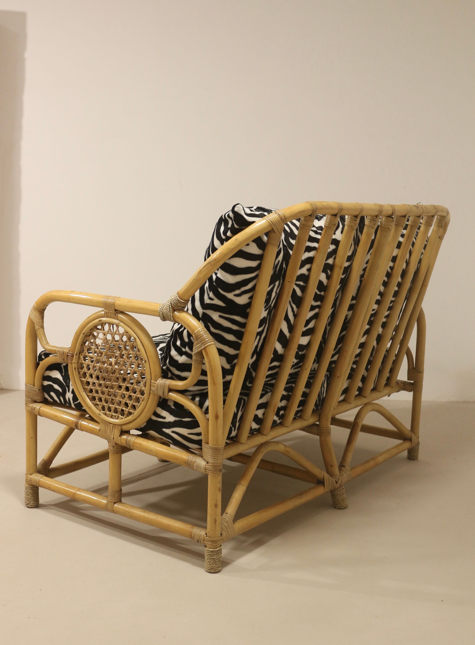 Vintage rattan sofa 2 places year 60