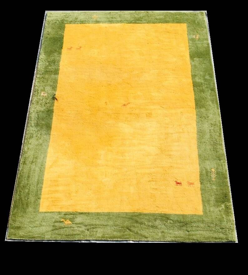 Large contemporary Oriental Gabbeh rug (306 x 207)