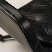 Black leather chaise longue by Olli Mannermaa for Finnart Ab, Finland, 1970