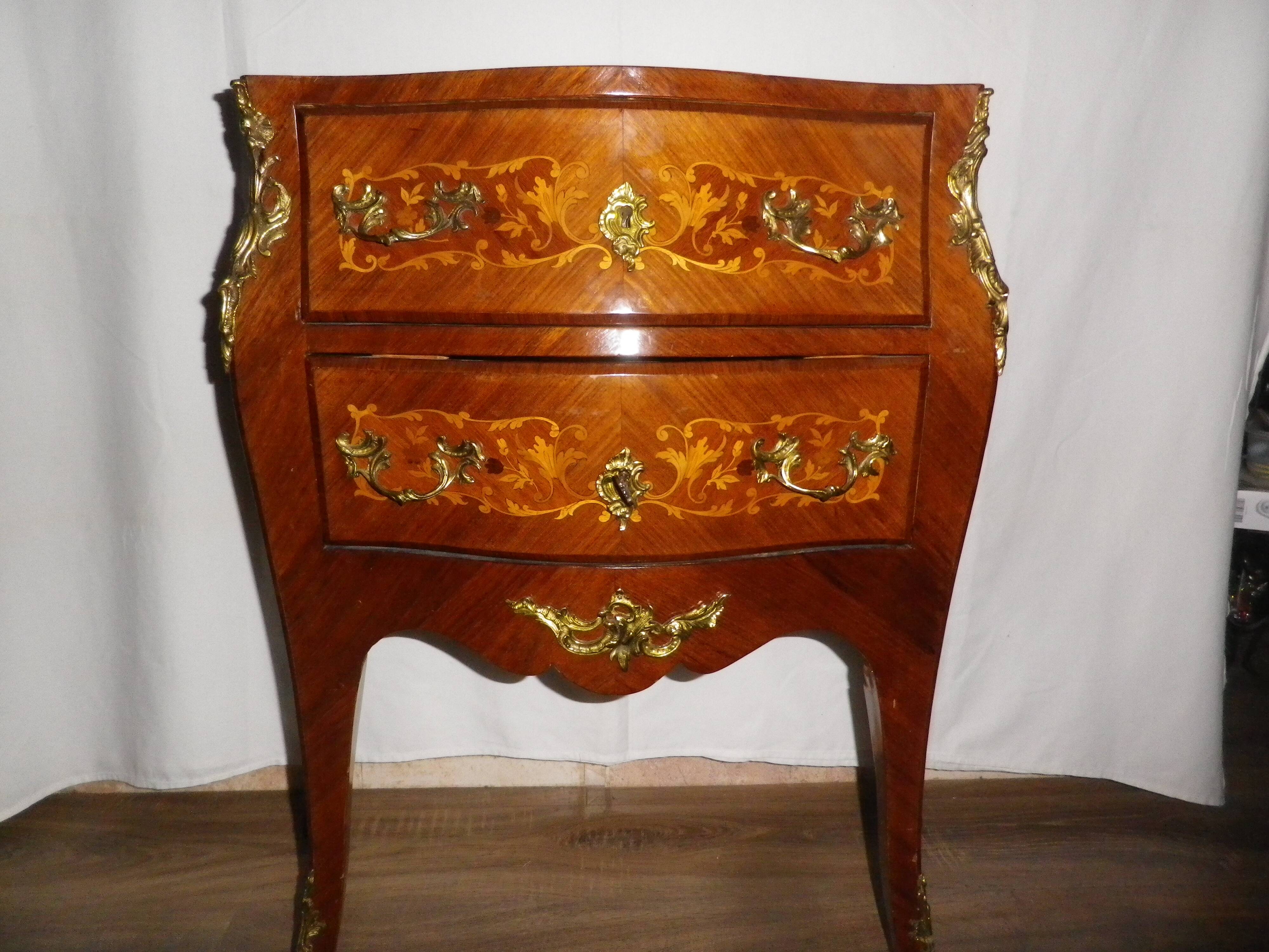 Louis XV style chest of drawers