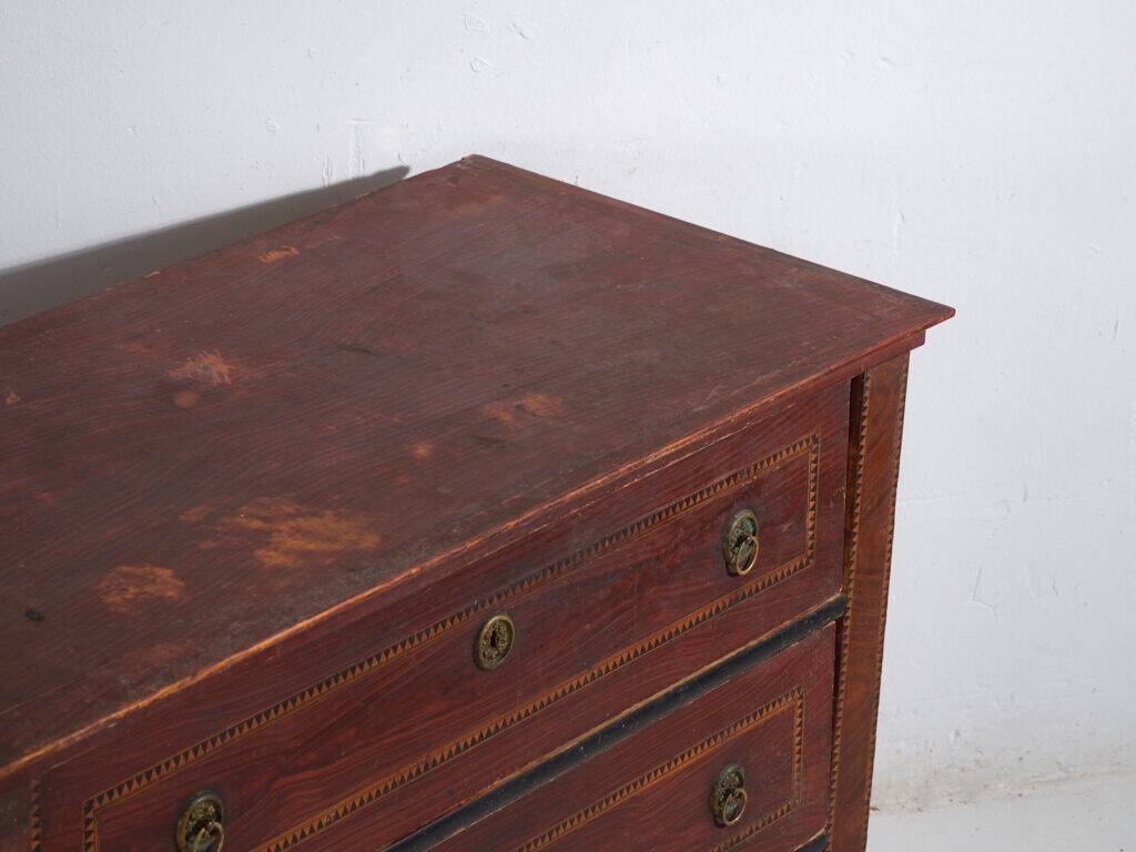 Biedermeier commode from Central Europe in pine with four drawers – Central Europe, circa 1850