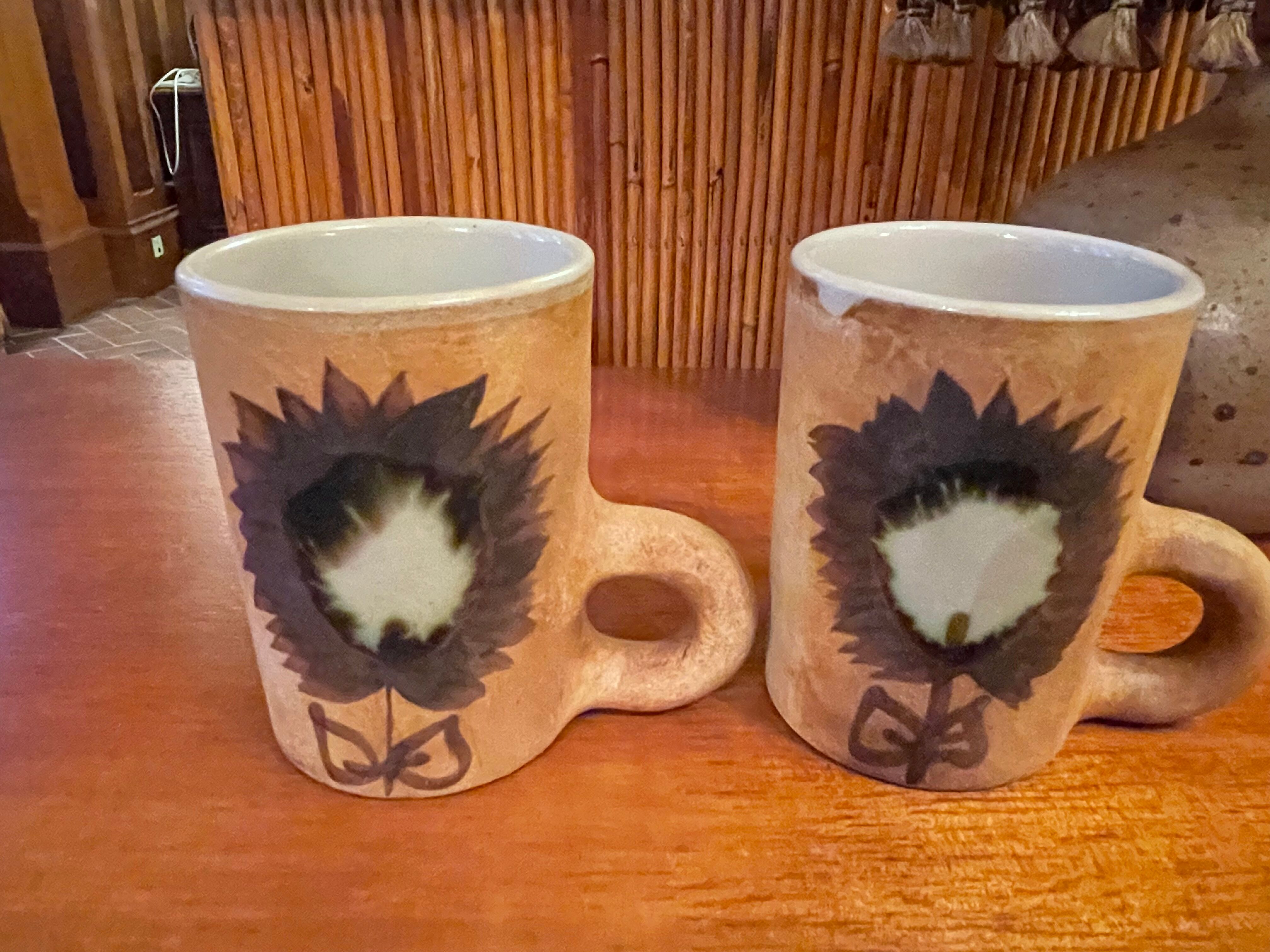 Mugs pottery La Colombe
