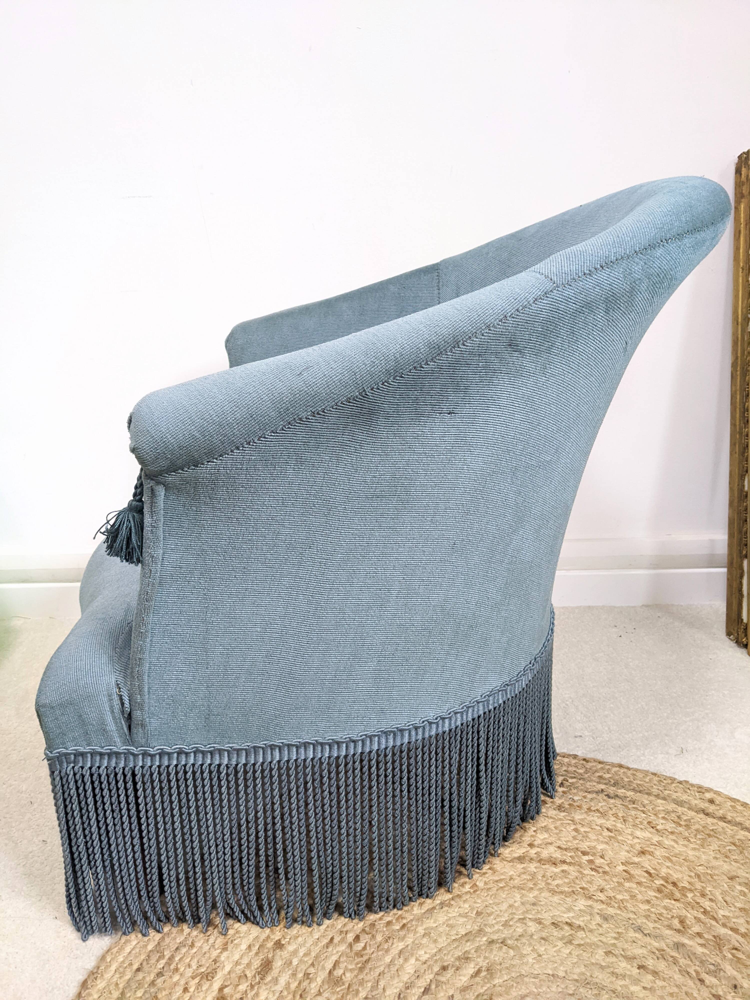 Toad armchair