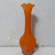 vase orange en pate de verre
