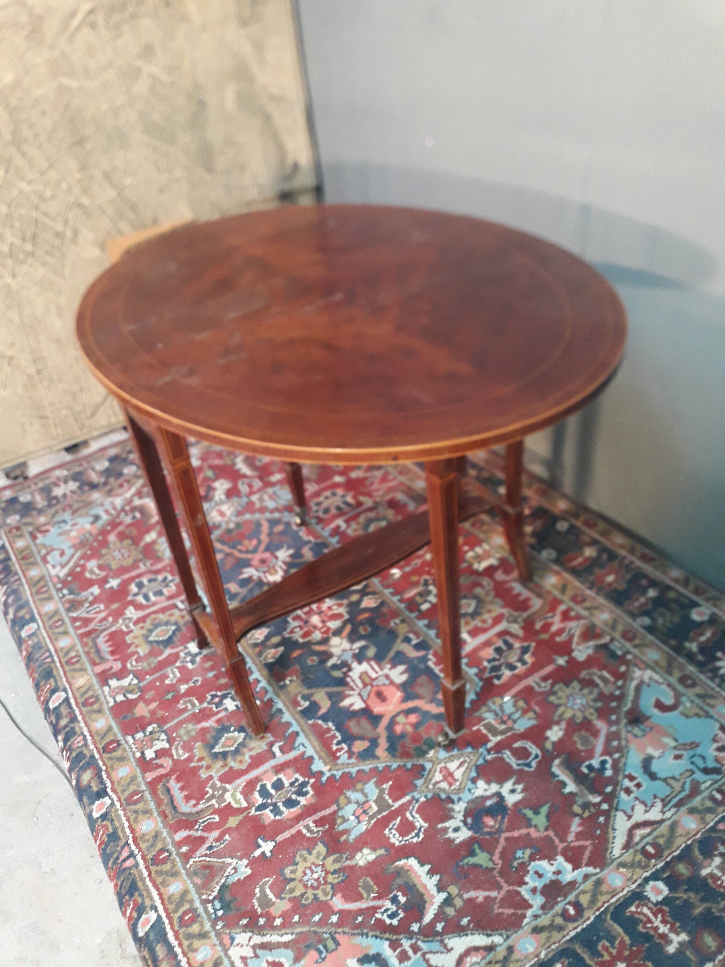 Table pliante anglaise en plaquage d acajou