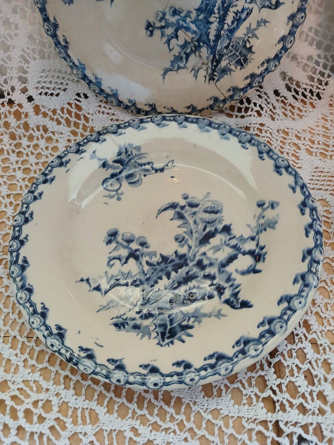 4 flat plates "thistles" from gien
